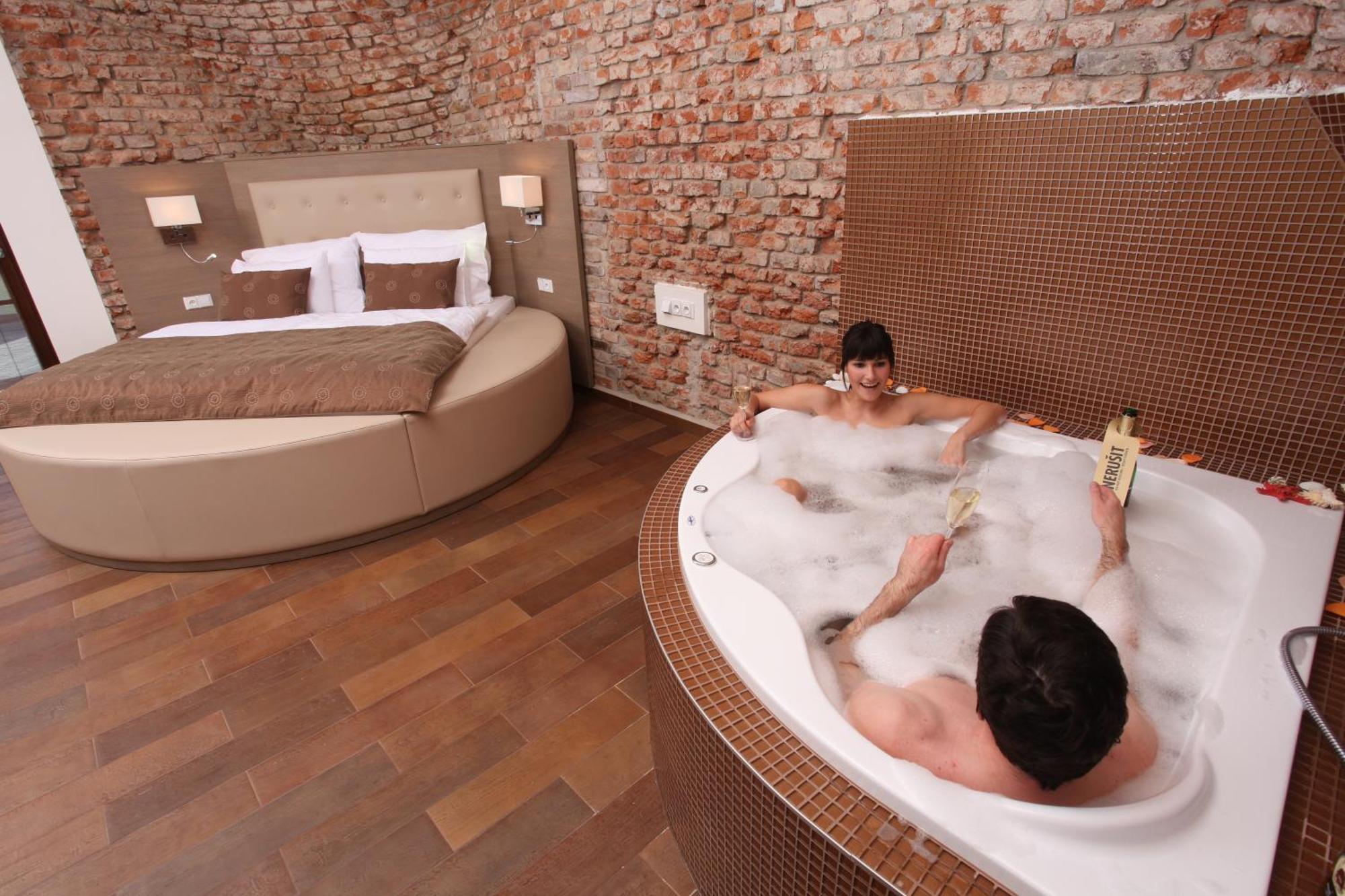 Hotel Sladovna Cerna Hora Habitación foto